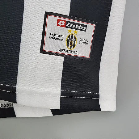 Jersey Retro Juventus Home 01/02