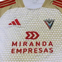 Jersey Club Deportivo Mirandés Uit 24/25 - Van Patch LaLiga